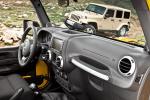 Jeep Wrangler Sahara Unlimited 2011 года